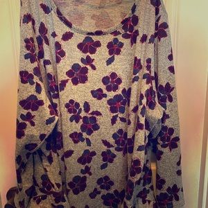 Floral log sleeve top